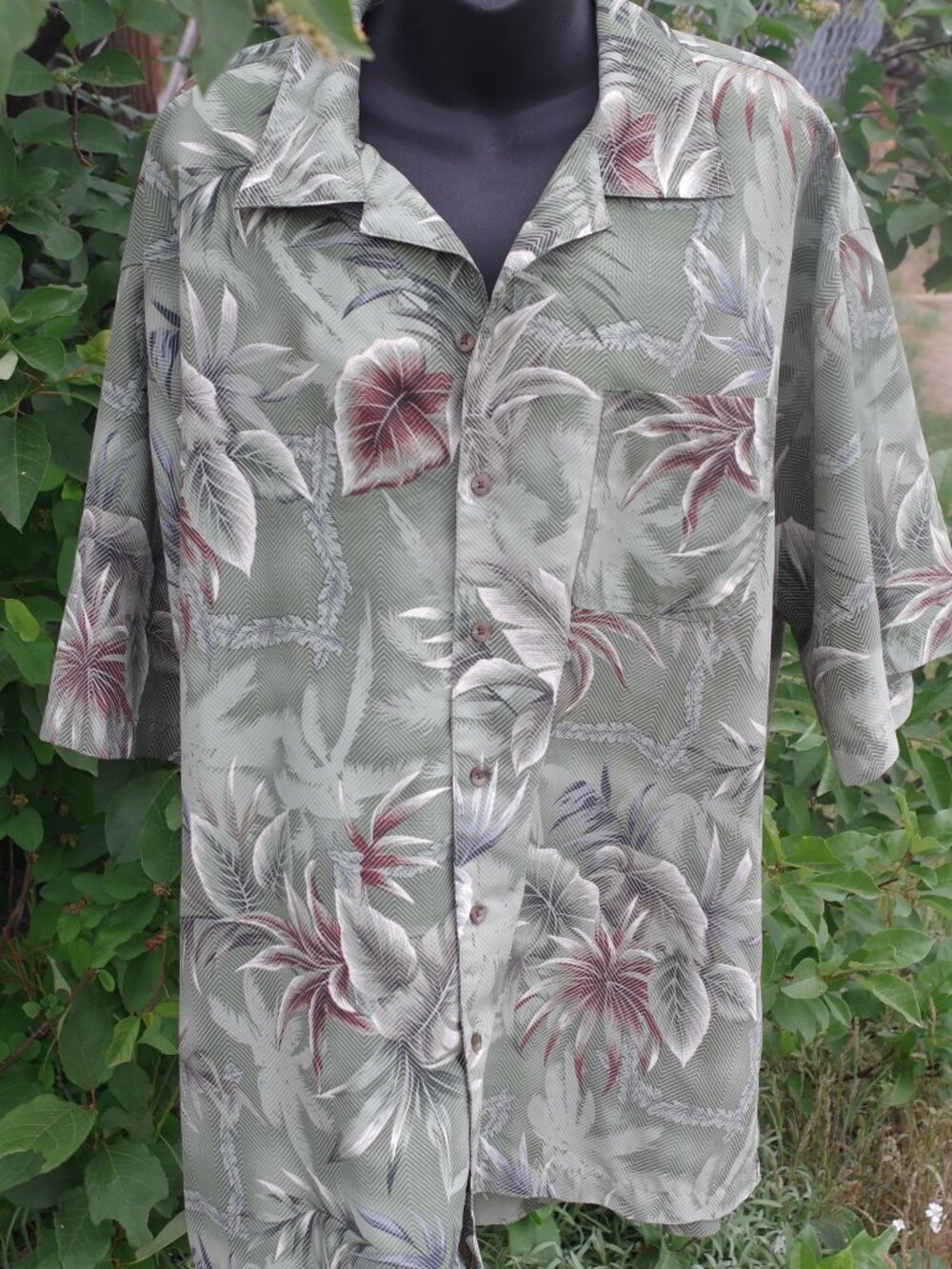 Men's Tropical Button Down Shirt